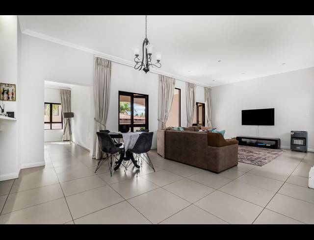 4 BEDROOM HOUSE FOR SALE IN FERNRIDGE ESTATE